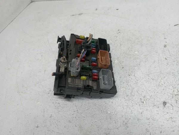 BOITIER ELECTRONIQUE CITROEN / PEUGEOT L11 - Vue 1